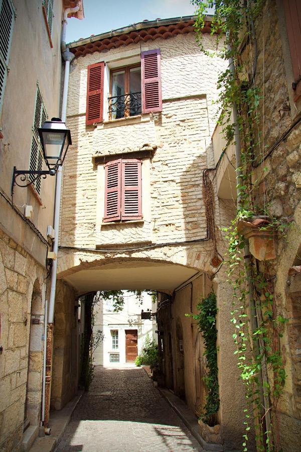 VVF Villages Les Eucalyptus à Juan Les Pins Exterior foto